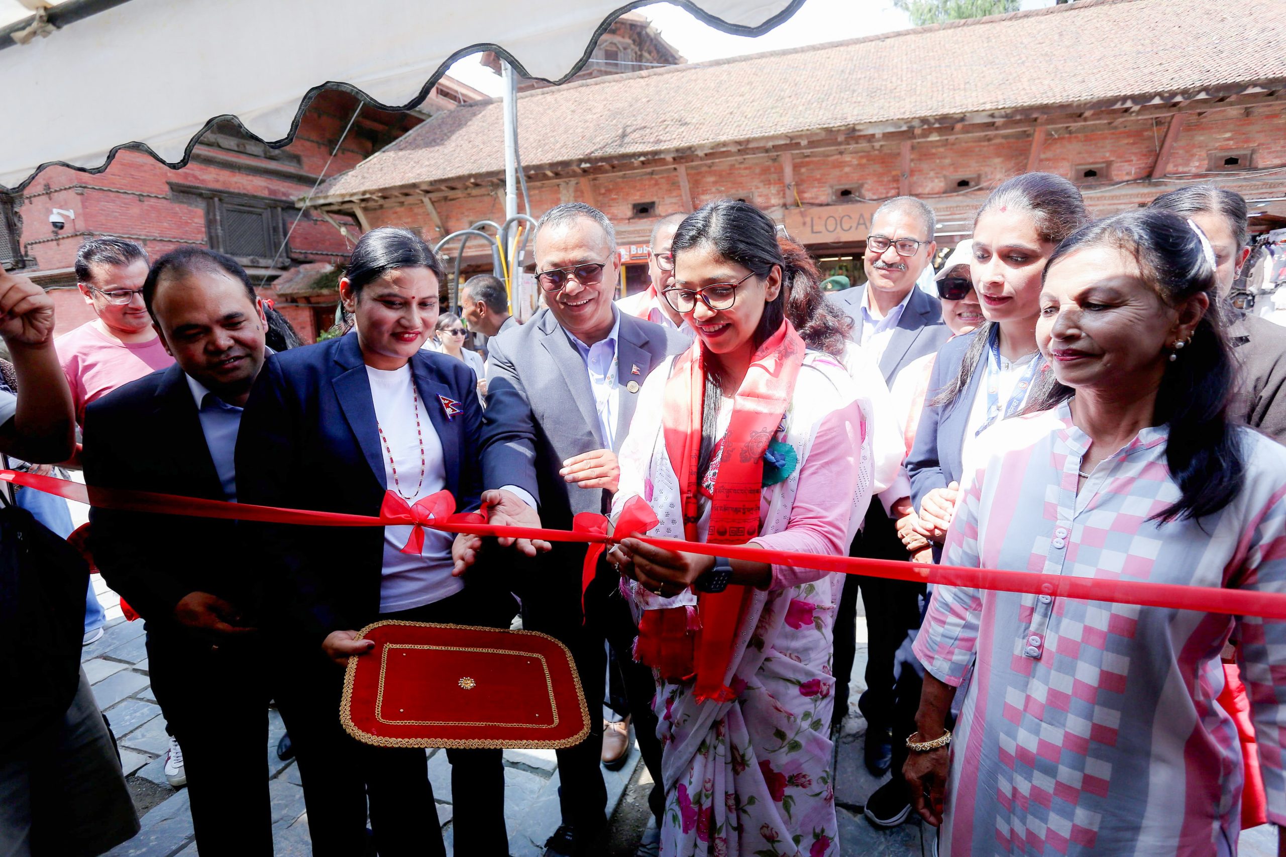 राष्ट्रिय फोटो पत्रकार समूहद्वारा इन्द्रजात्रा विशेष फोटो प्रदर्शनी सुरु