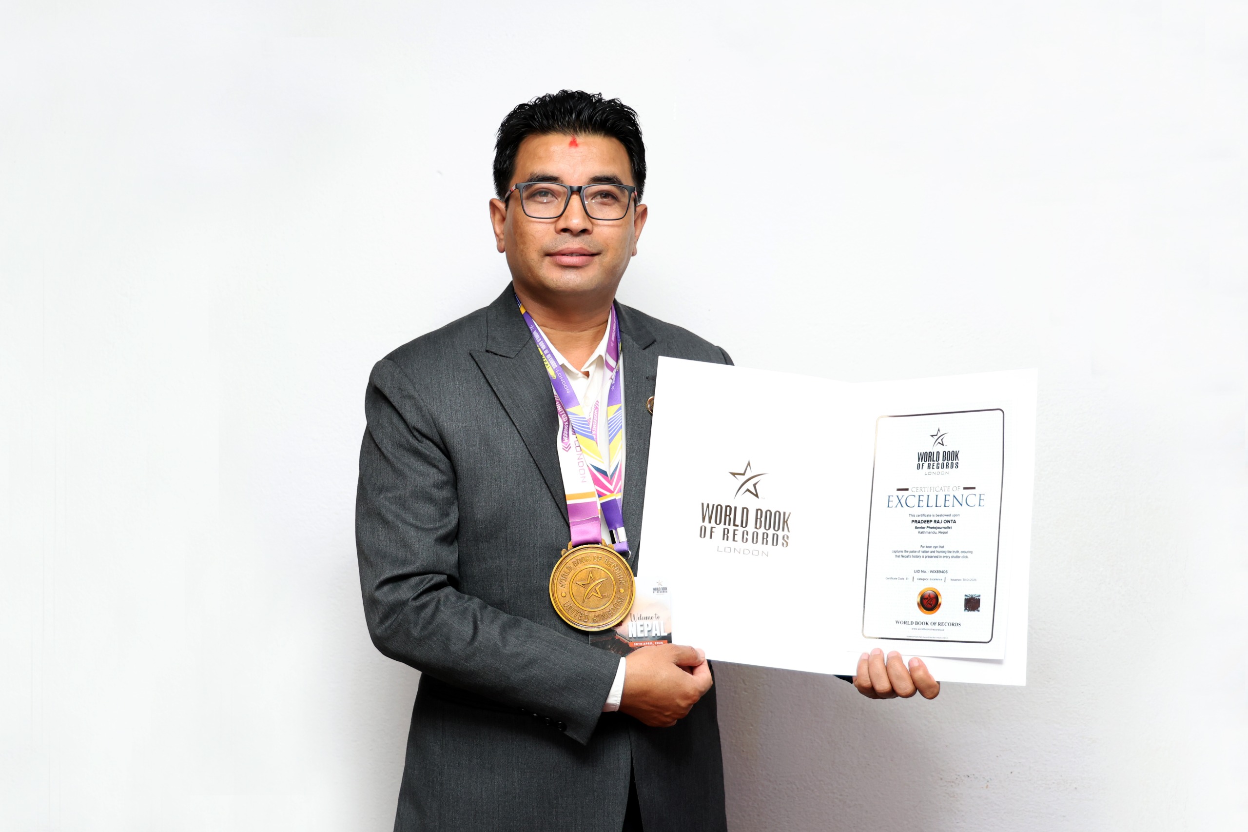 राष्ट्रिय फोटो पत्रकार समूहका अध्यक्ष वन्त ‘वल्र्ड बुक अफ रेकड्र्स, लण्डन’द्वारा सम्मानित